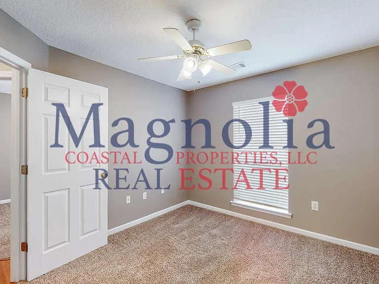 145 Hope Creek Dr — Photo 15