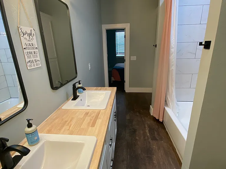 232 Oak Hollow Rd — Photo 8