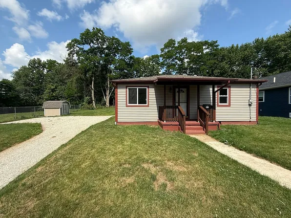 843 11th St SE, Massillon, OH 44646