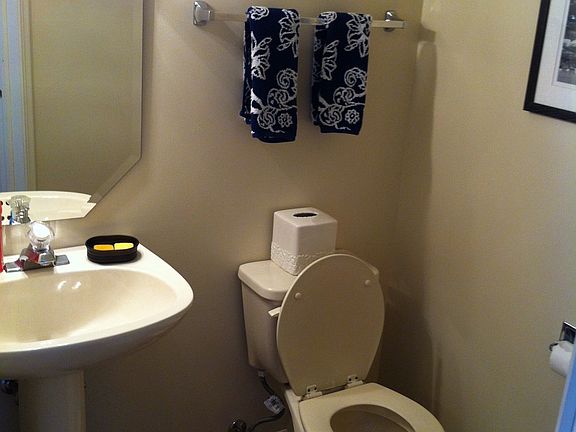 4th image of 75 Pimlico Ct