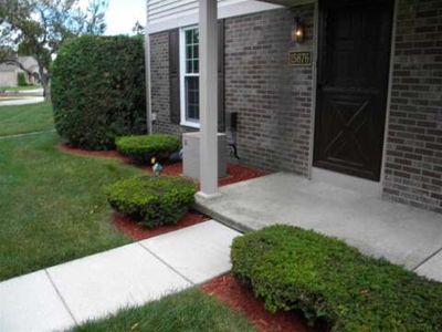 15876 Cambridge Dr, Clinton Township, MI, 48038