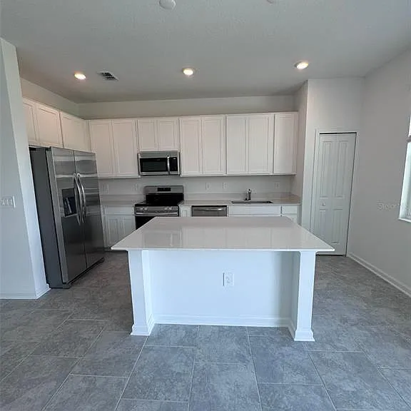 3133 Laurent Loop — Photo 4