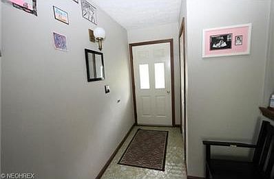 5th image of 8937 Jackson St