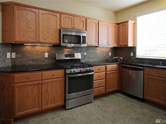 4th image of 4933 Bend Dr NE