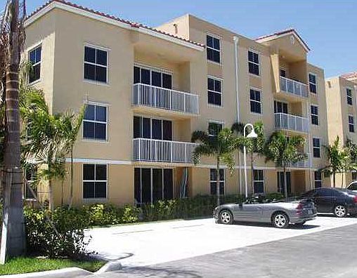 1st image of 609 E Sheridan St APT 202