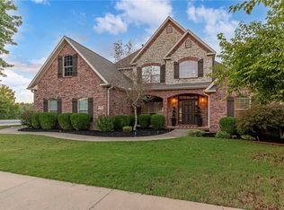 1104 SW Edinburgh Ave, Bentonville, AR 72713