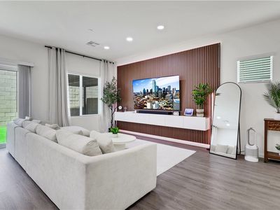 10007 Cameron St, Las Vegas, NV, 89141