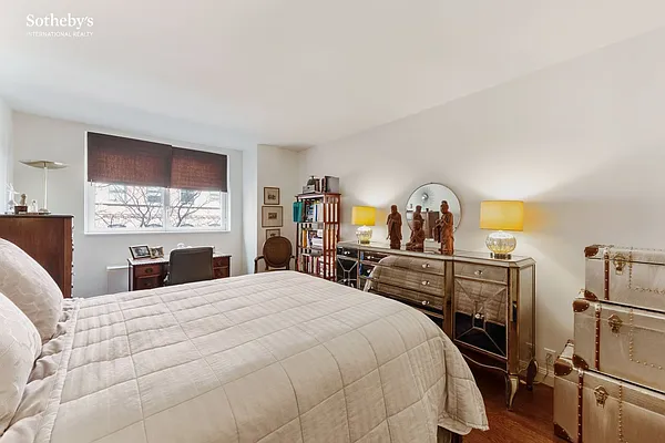 Rented by Sotheby's International Realty | media 21