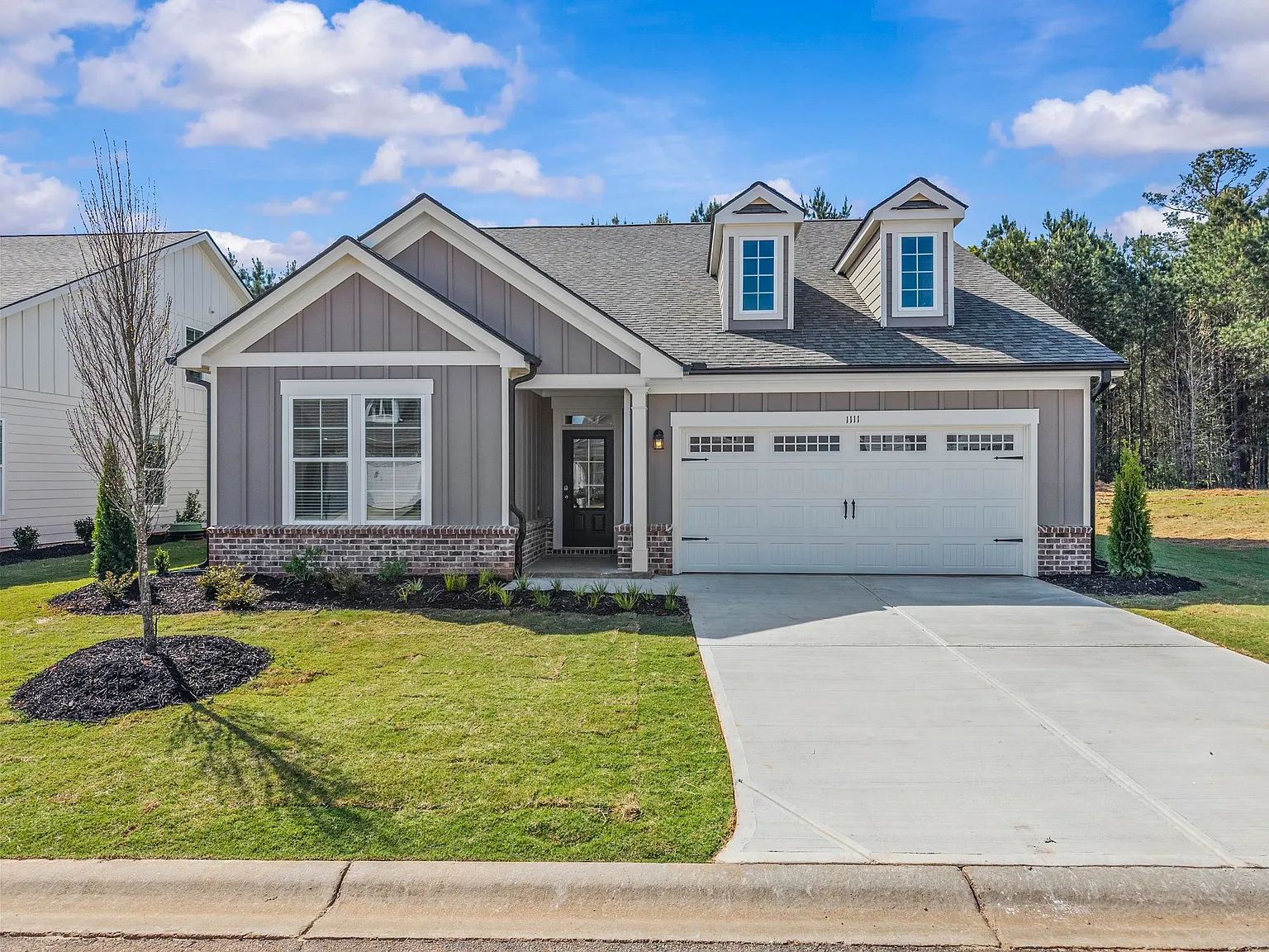 1111 Silverton Dr photo 1