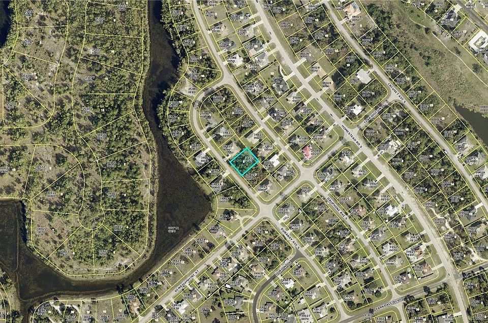 2nd image of 643 Dubarry Ave S