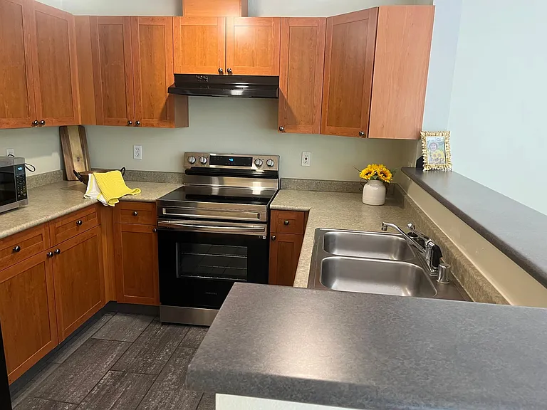 500 Elliott Ave W #208 — Photo 4