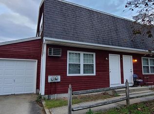 24-26 Ferris St, Springfield, MA 01151