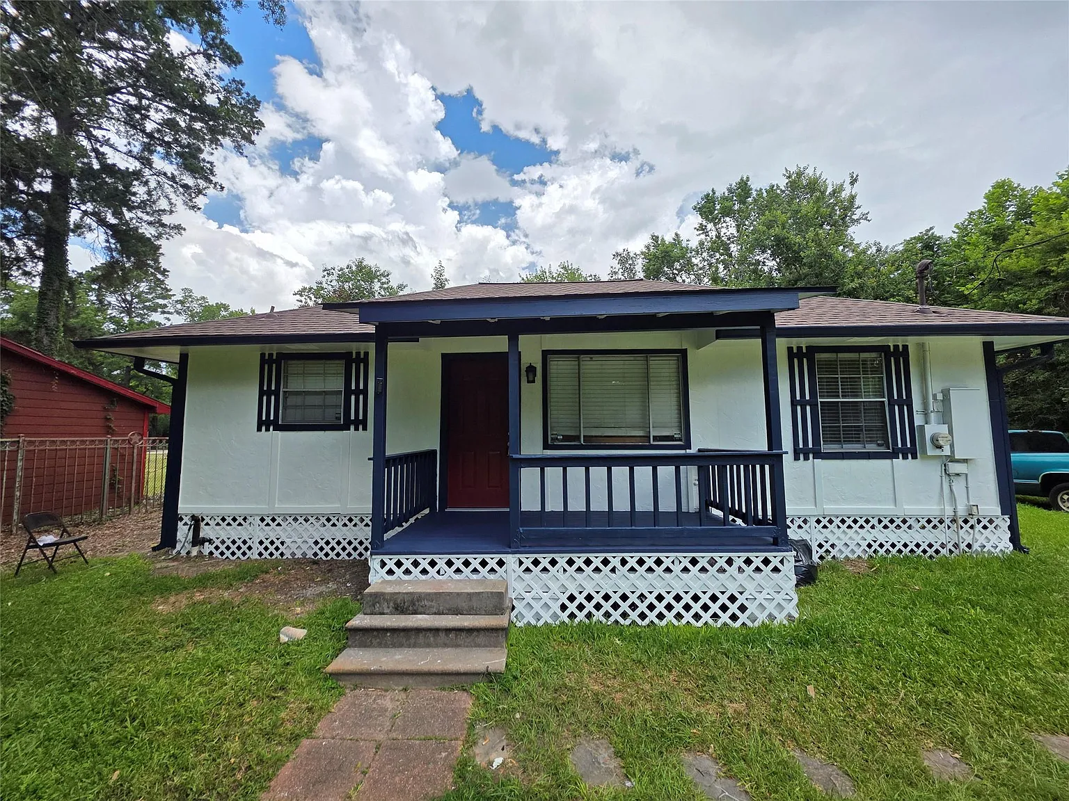 3 bed, 2.0 bath, 1194 sqft, $1,495 — Photo 1