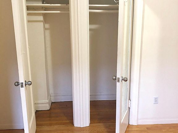 4th image of 36-22 Parsons Blvd #4