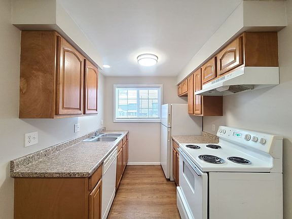 4th image of 1712 W 2nd Ave APT 110