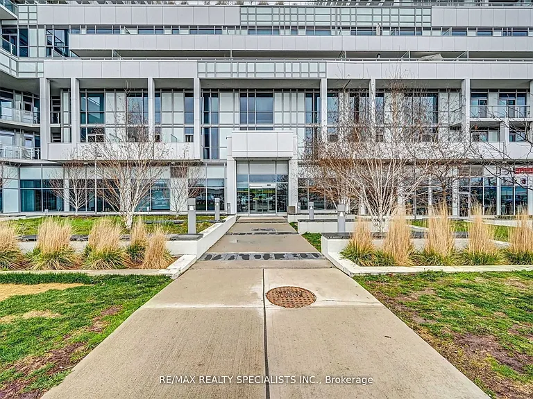 65 Speers Rd #204 — Photo 2