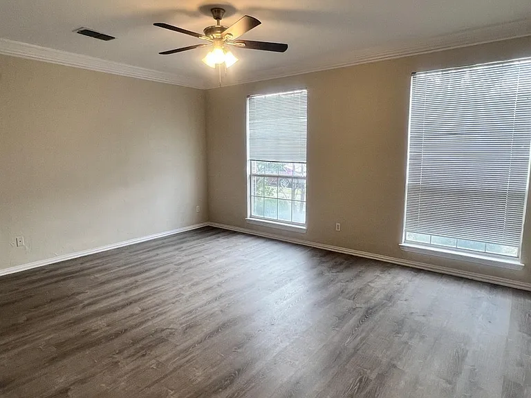 4201 Baccarat Dr — Photo 9