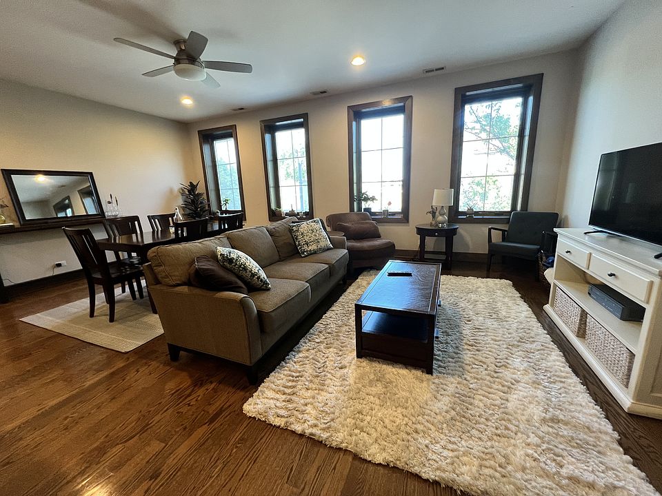 1st image of 3440 N Southport Ave #2