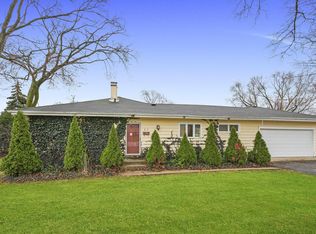 2 S Michigan Ave, Addison, IL 60101