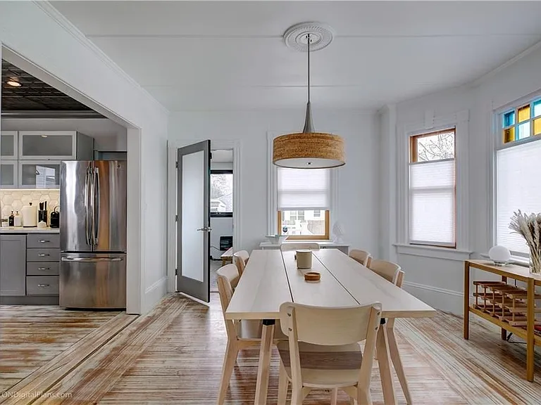 19 Congdon Ave — Photo 7