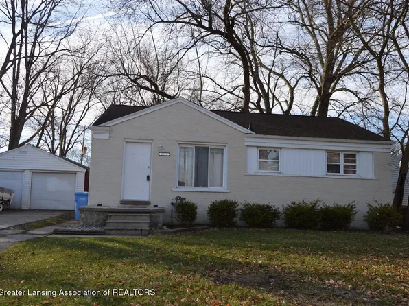 2111 Delta River Dr, Lansing, MI 48906