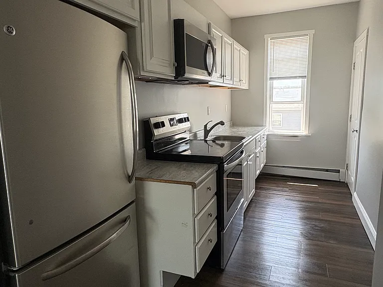 33 Marietta St #6 — Photo 1