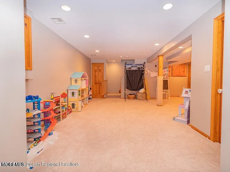 1 Kari Ct — Photo 35