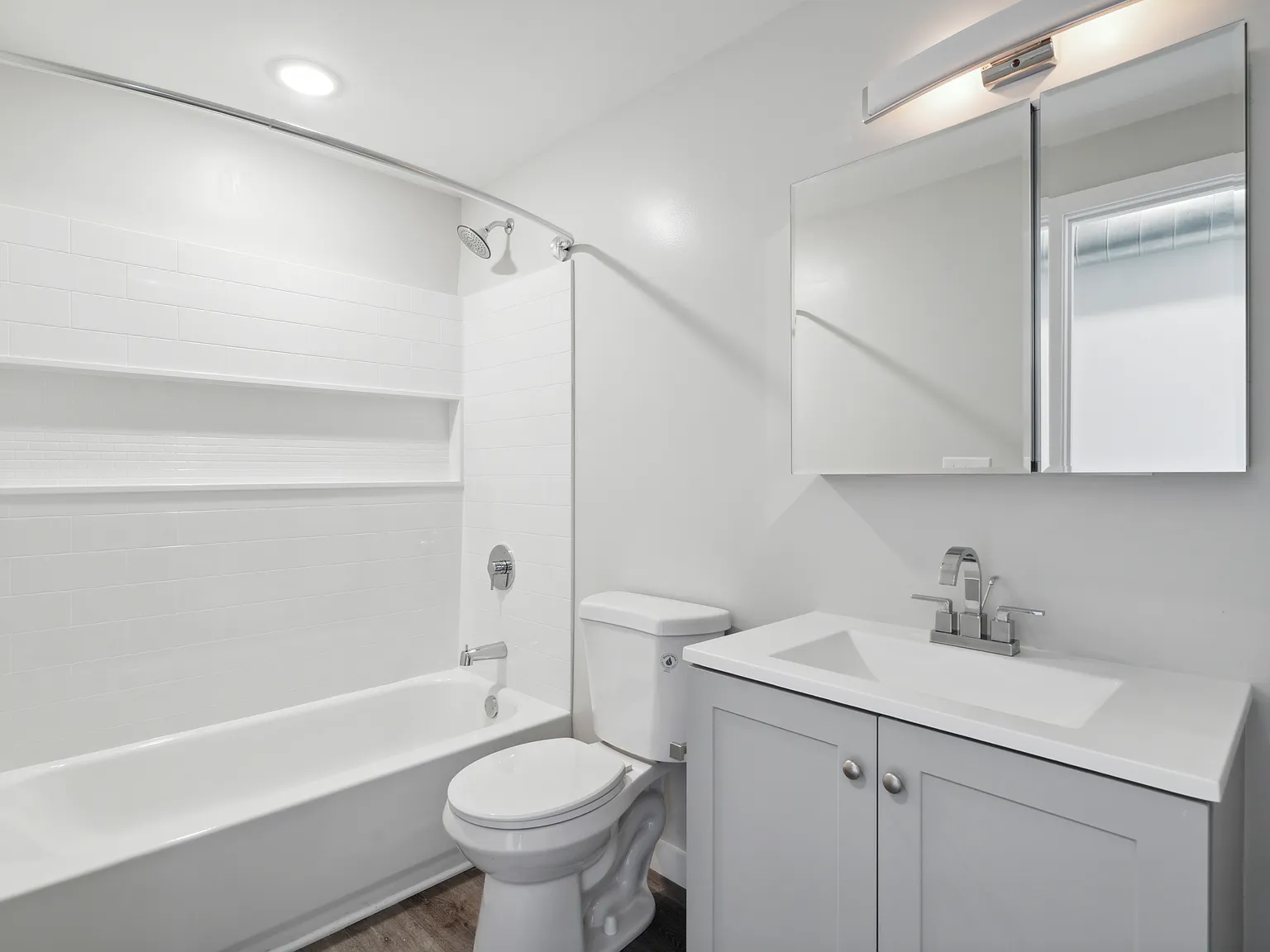 5310 Whitby Ave — Photo 2