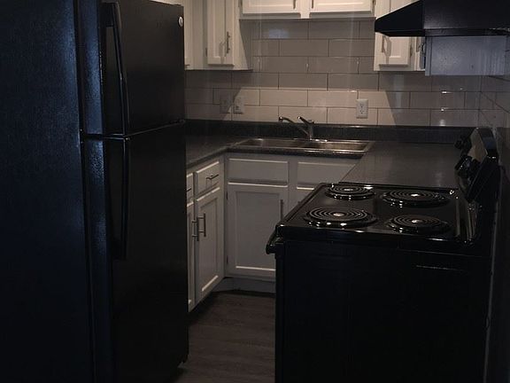 2nd image of 100 Cloudhaven Dr APT 102