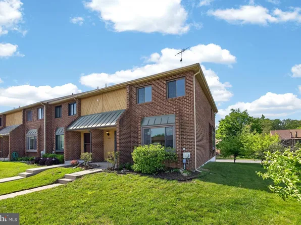 100 Conway Ct, Exton, PA 19341