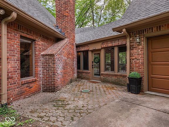 4th image of 8445 Campbell Ct