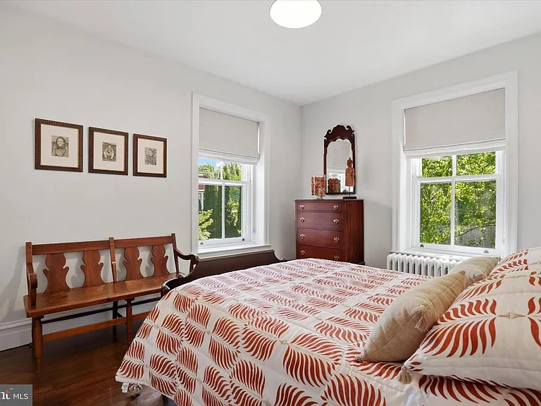 36 E Chestnut Hill Ave — Photo 14