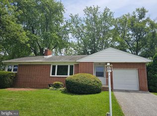 635 New School Ln, Dallastown, PA 17313
