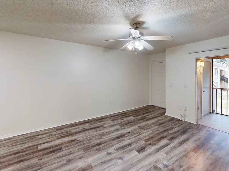 Lakewood Place — Photo 94