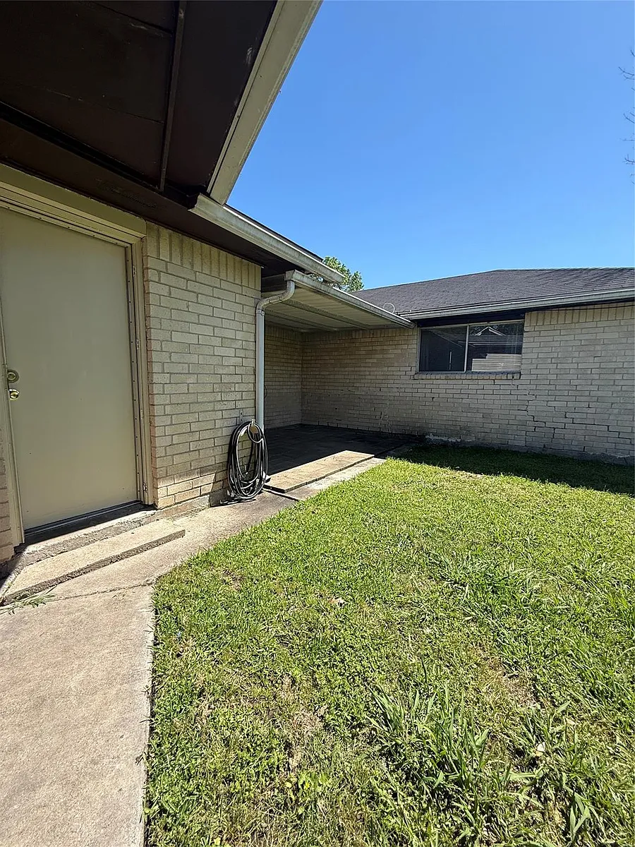 Building Photo - 514 W Castle Harbour Dr