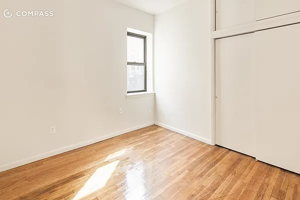 Rented by Compass | media 28