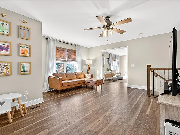 415 Filipp Ln — Photo 41