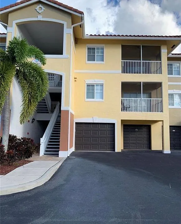 13180 Bella Casa Cir #273