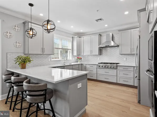 104 Basin Park, Bristol, PA 19007