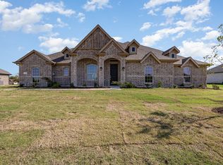 280 Crystal Lake Ln, Red Oak, TX 75154