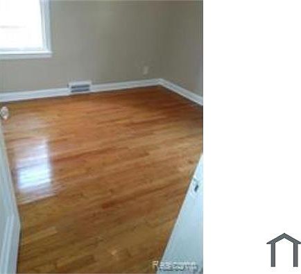 2nd image of 9114 Prest St