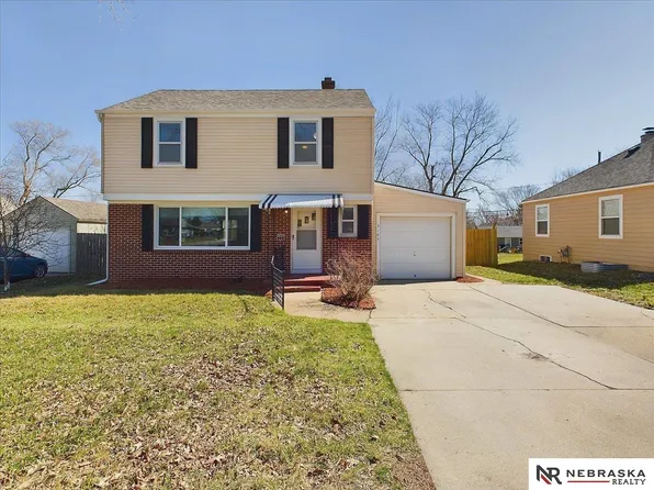 3105 S 42nd St, Omaha, NE 68105