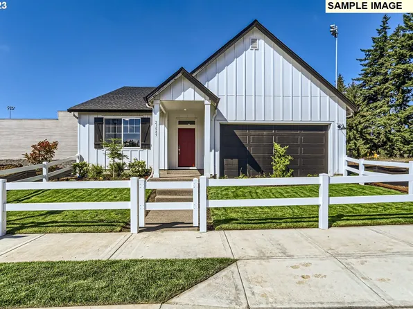 1079 S Vine St, Canby, OR 97013