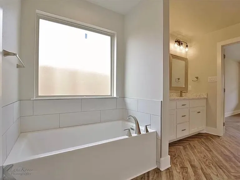 6310 Stadium Dr — Photo 12