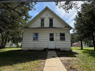 307 E 4th Ave, Mount Vernon, SD 57363