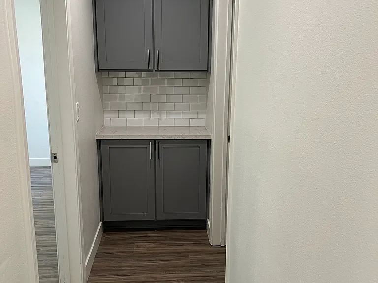 701 Park Ave — Photo 12