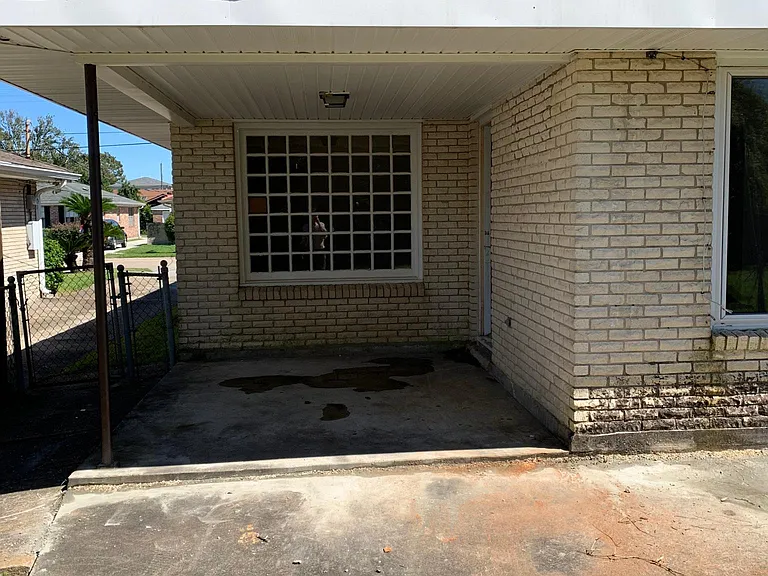 1136 Homestead Ave — Photo 16