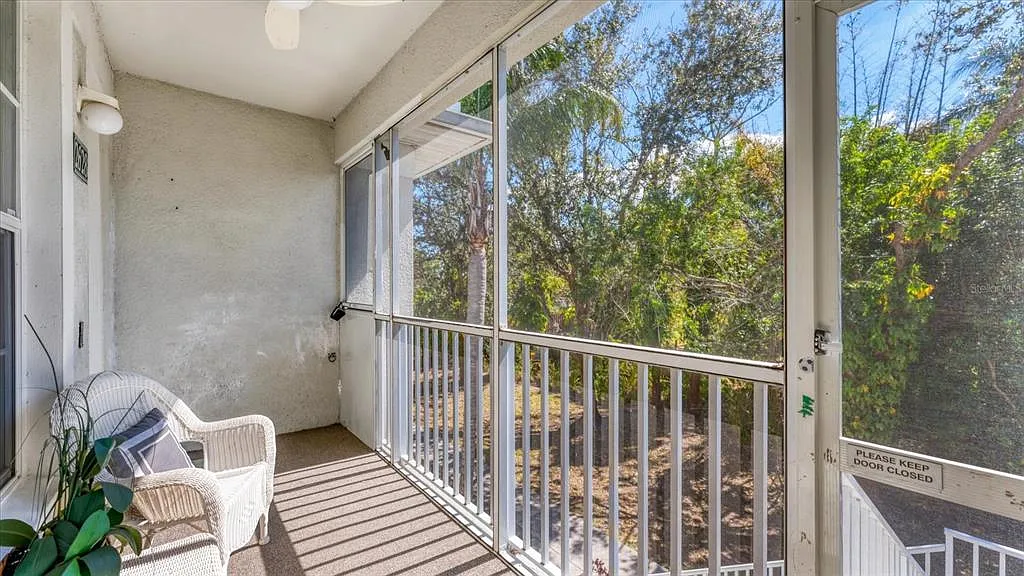3 bed, 2.0 bath, 1260 sqft, $1,550 — Photo 2