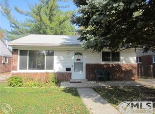 25636 Norfolk St, Dearborn Heights, MI 48125