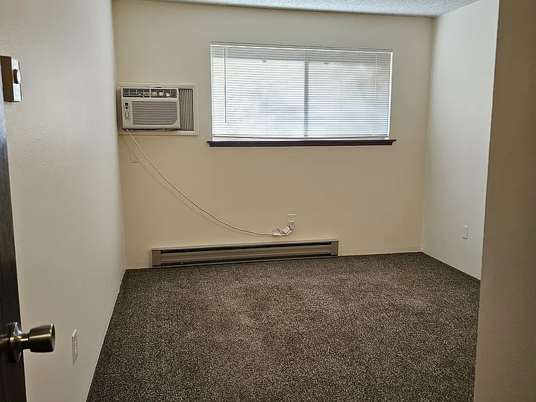 5th floor unit bedroom